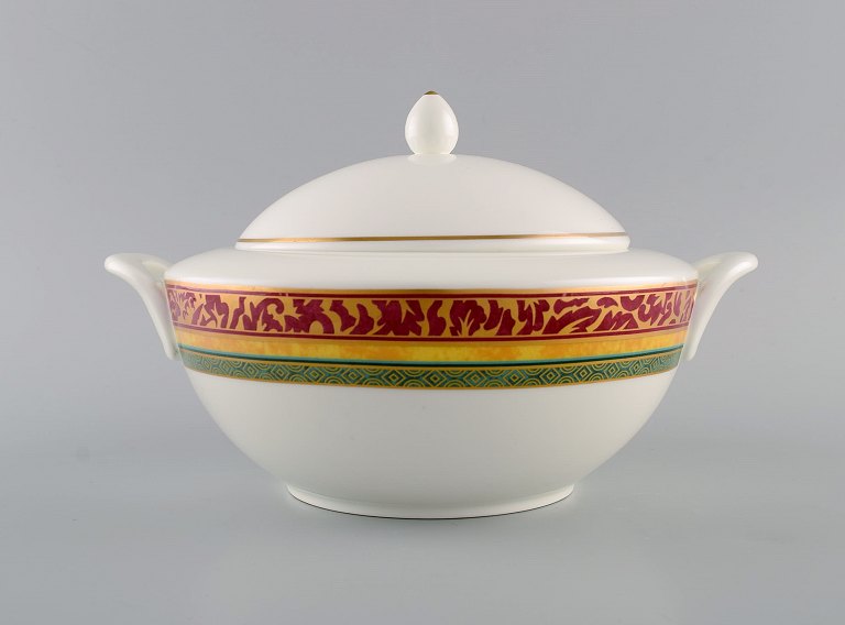 Paloma Picasso for Villeroy & Boch. "My way" porcelain lidded tureen. Colorful decoration. 1990s.
