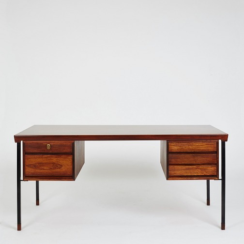 Hvidt & Mølgaardskrivebord.