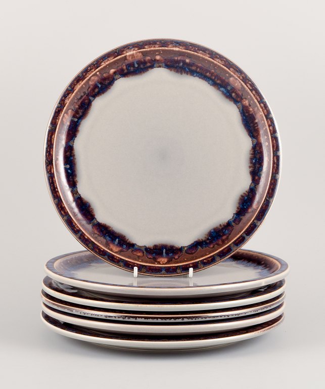 Jens Harald Quistgaard for Bing & Grøndahl, "Mexico" retro design, six dinner 
plates in stoneware.
