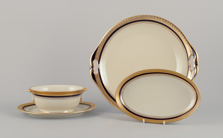 Hutschenreuther, Germany. Two plates and a sauce boat from the "Margarete" series.