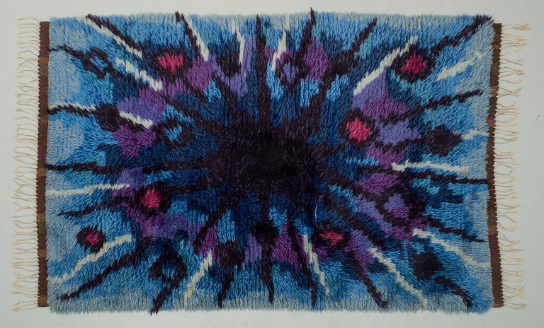 Swedish textile designer. Handmade rya carpet of pure cotton. Blue and violet colors.