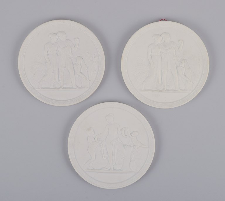 Royal Copenhagen.Tre biscuit vægrelieffer, efter motiver af Bertil Thorvaldesen.