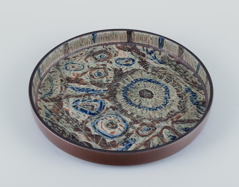 Niels Thorsson for Royal Copenhagen.Lav ”Baca” skål i fajance.