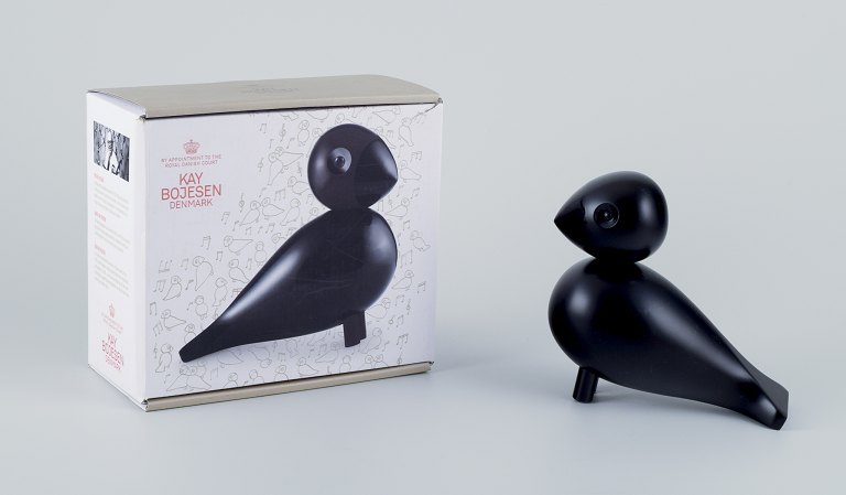 Kay Bojesen. 
”Ravn” sangfugl i bøgetræ.