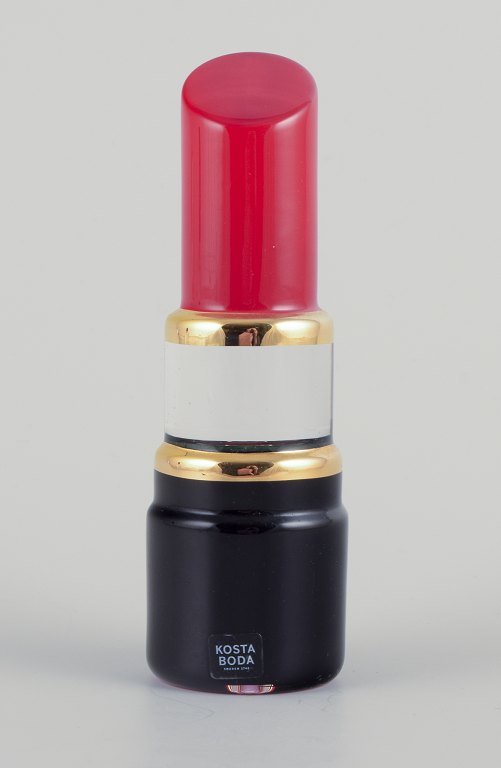 Åsa Jungnelius for Kosta Boda. "Make Up" skulptur i form af læbestift.