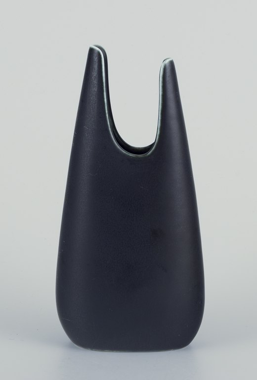 Gunnar Nylund for Rörstrand.
Sjælden ”Caolina” keramikvase.