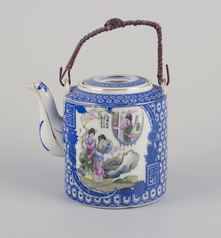 Kinesisk tekande af porcelæn.