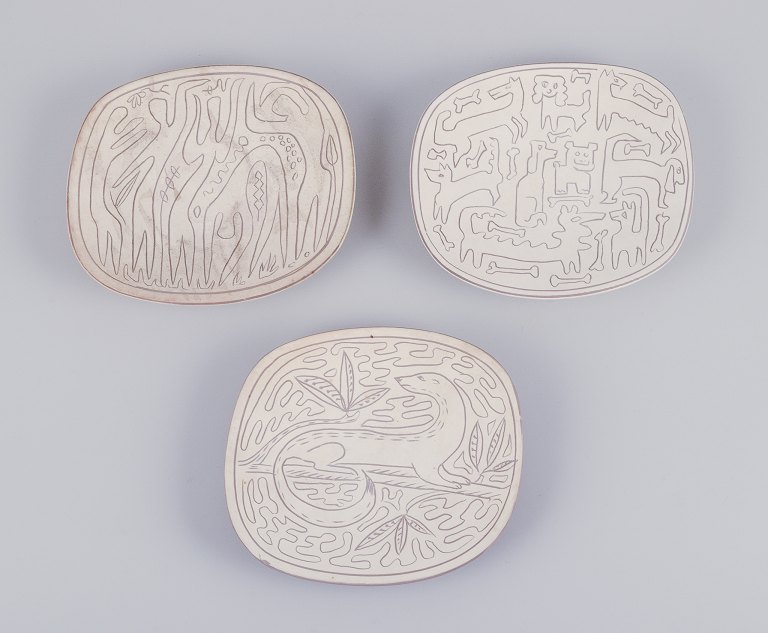 Gunnar Nylund for Nymølle, Denmark.Three unique bowls in terracotta.