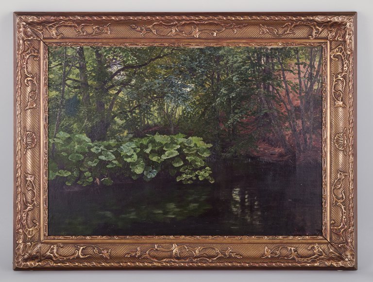 Carl Thiele (1860-1936) ,listed Danish artist, oil on canvas.
Motif of a Danish forest lake.