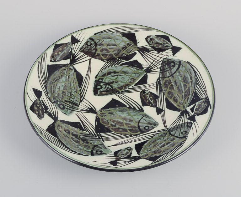 Astrid Tjalk for Kähler.
Stort unika keramikfad.