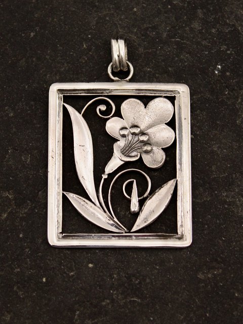 830 silver art deco pendant