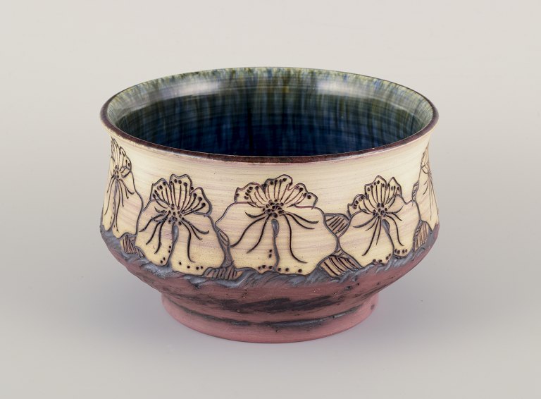 Ubekendt skandinavisk keramiker.
Skål af lertøj.