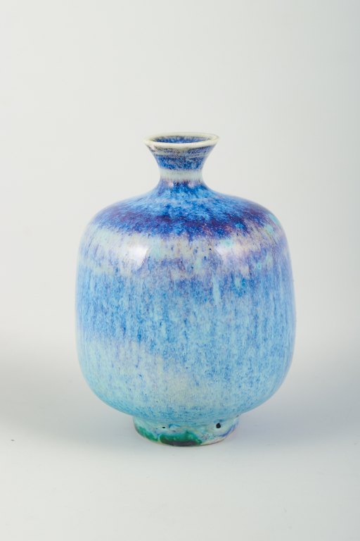 Berndt Friberg miniaturevase, signeret.