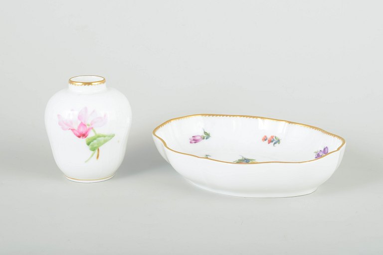 Royal Copenhagen
“Saxon Flower” vase and cake plate, early 20th century.