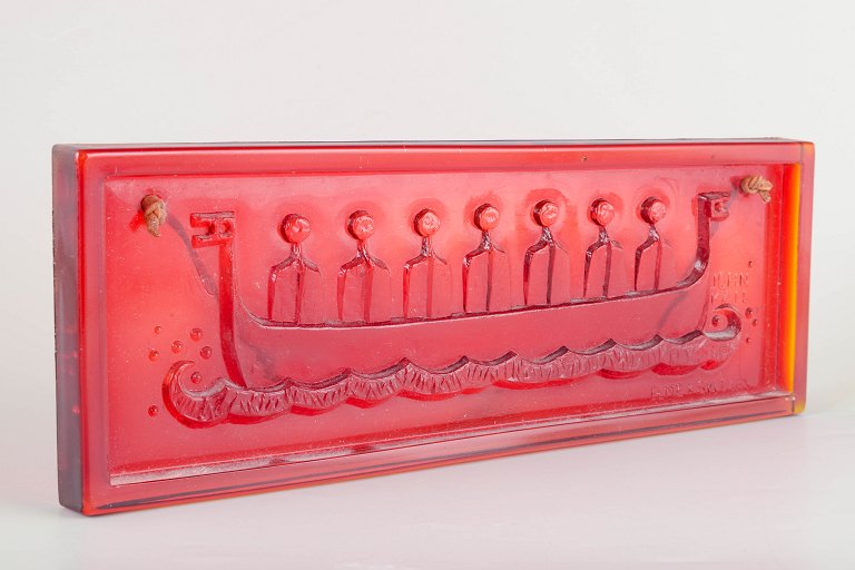 John Käll for Elme Sweden
Vægrelief i kunstglas med vikingeskib, 1970’erne.