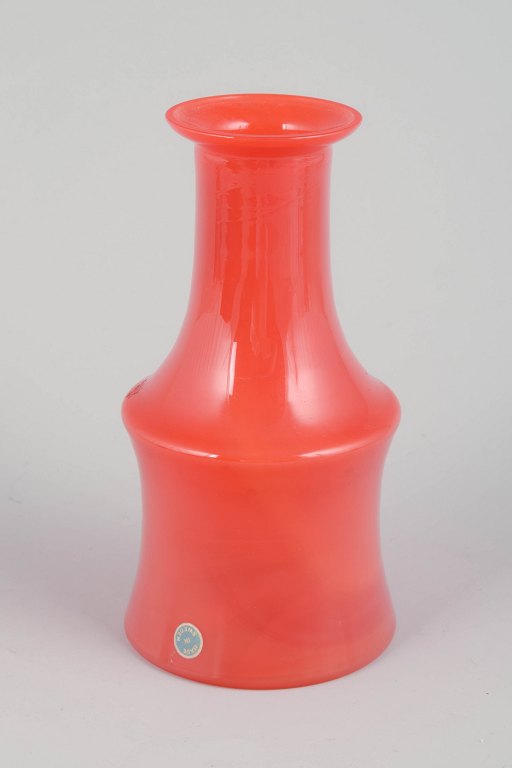 Svensk kunstglas
Mundblæst vase, 1970’erne.