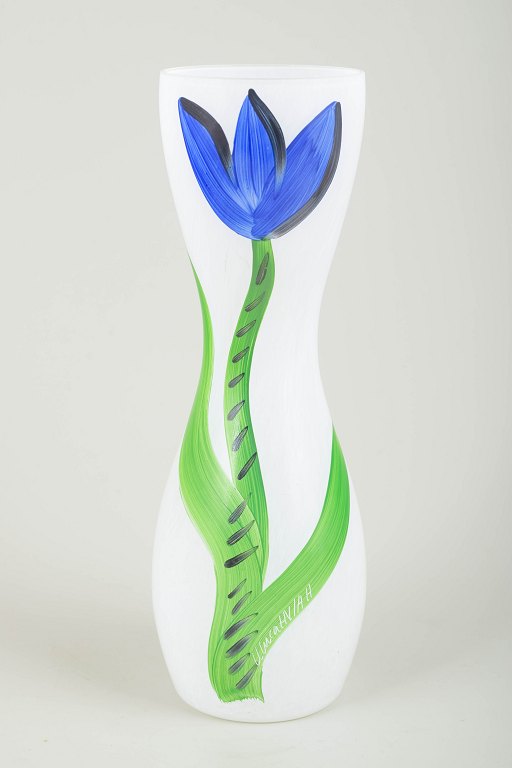 Ulrica Hydman-Vallien for Kosta Boda. Art glass vase, 1980s.