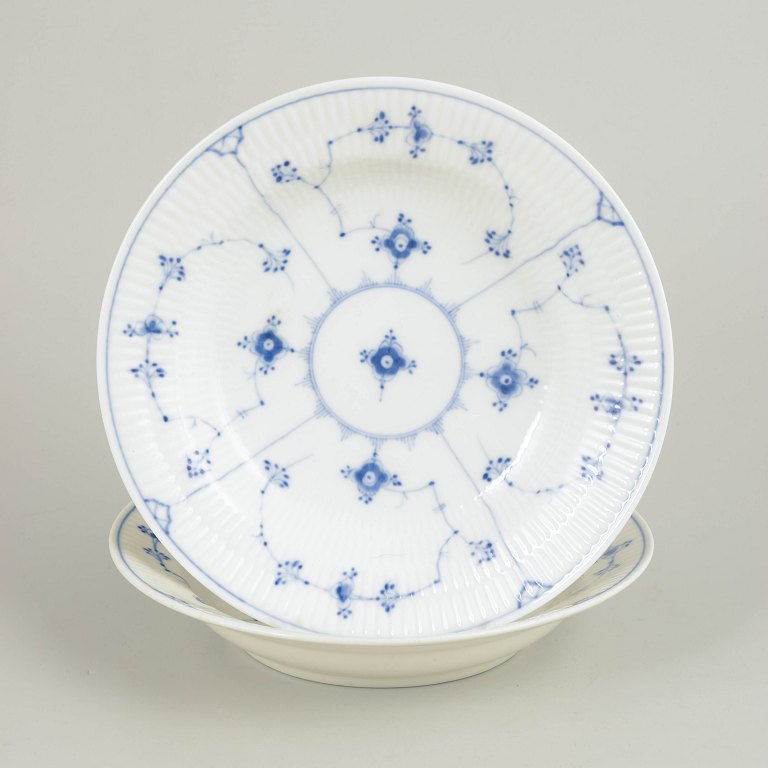 Bing & Grøndahl, Blue Fluted deep plates, set of 2.