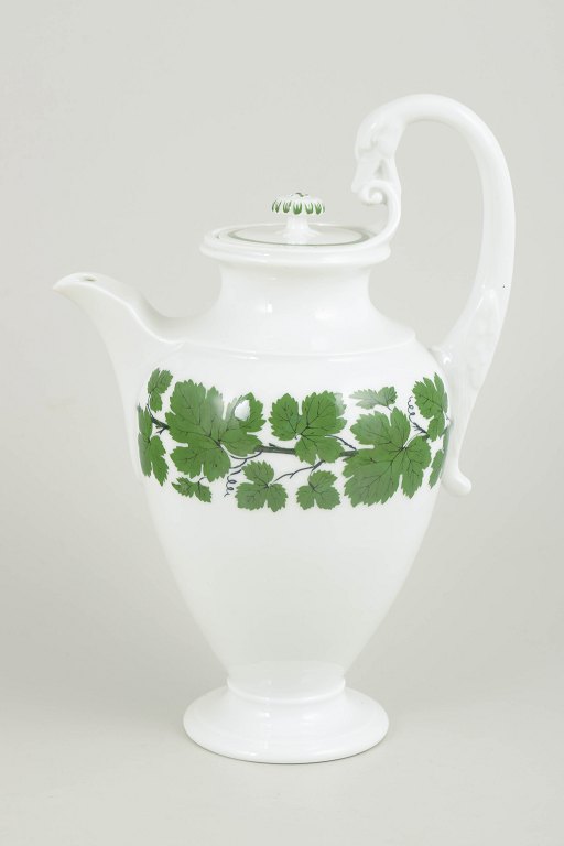 Meissen, chocolate pot from the green vine leaf series.
