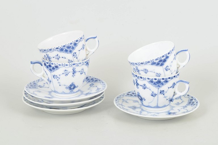 Royal Copenhagen Musselmalet Halvblonde, sæt af fire kaffekopper med underkopper.
